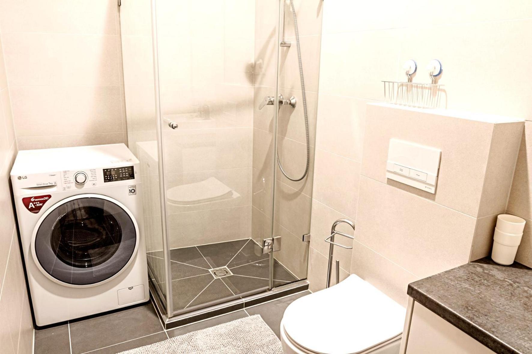 Bright 1Bd Apartment In Old Town By Hostlovers Kaunas Eksteriør bilde