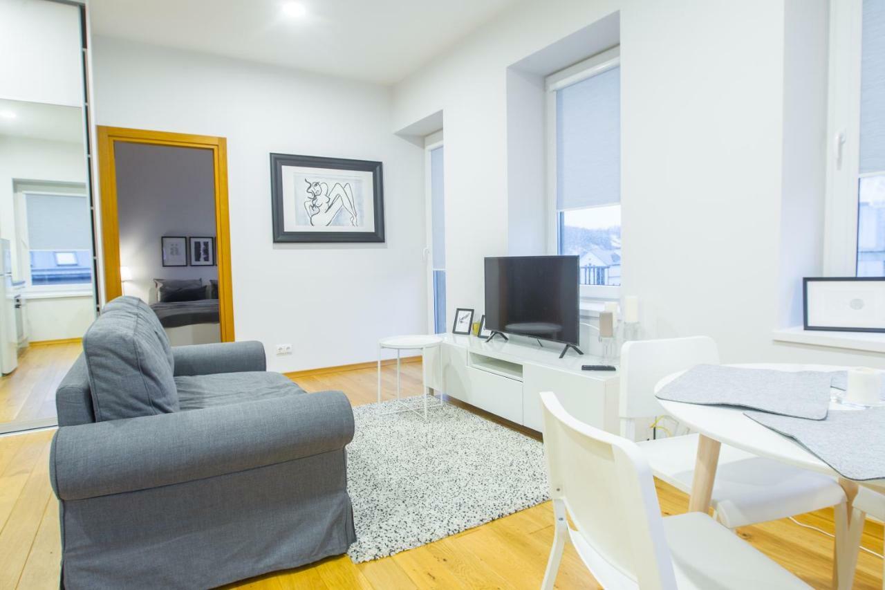 Bright 1Bd Apartment In Old Town By Hostlovers Kaunas Eksteriør bilde